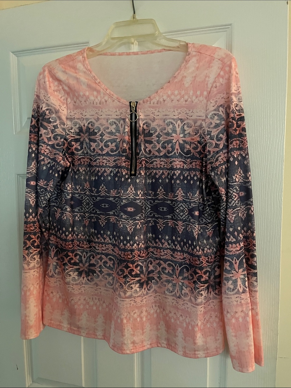 Women's Pink & Gray Patterned Long Sleeve Zip-Accent Top